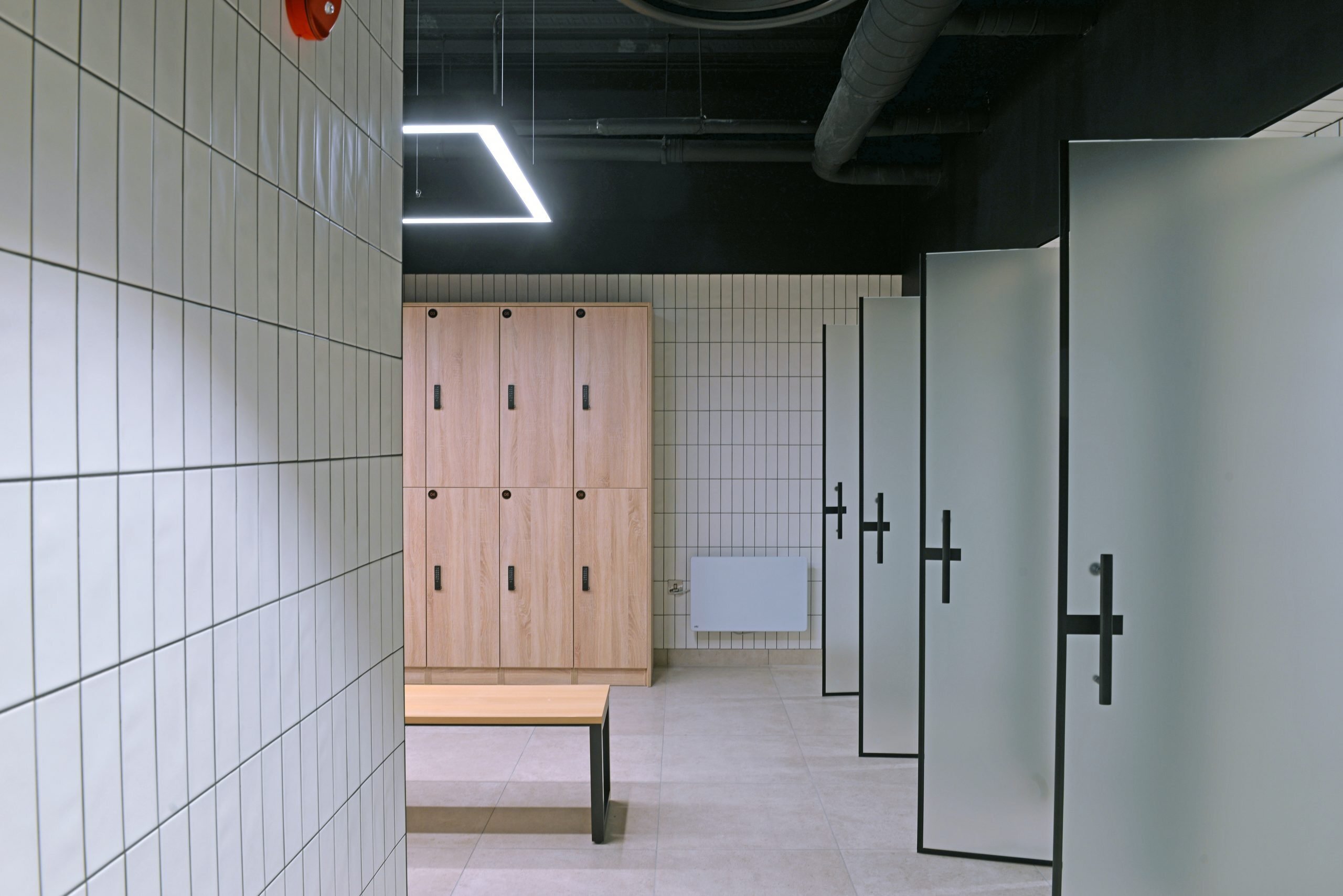 Aviary Changing Room scaled