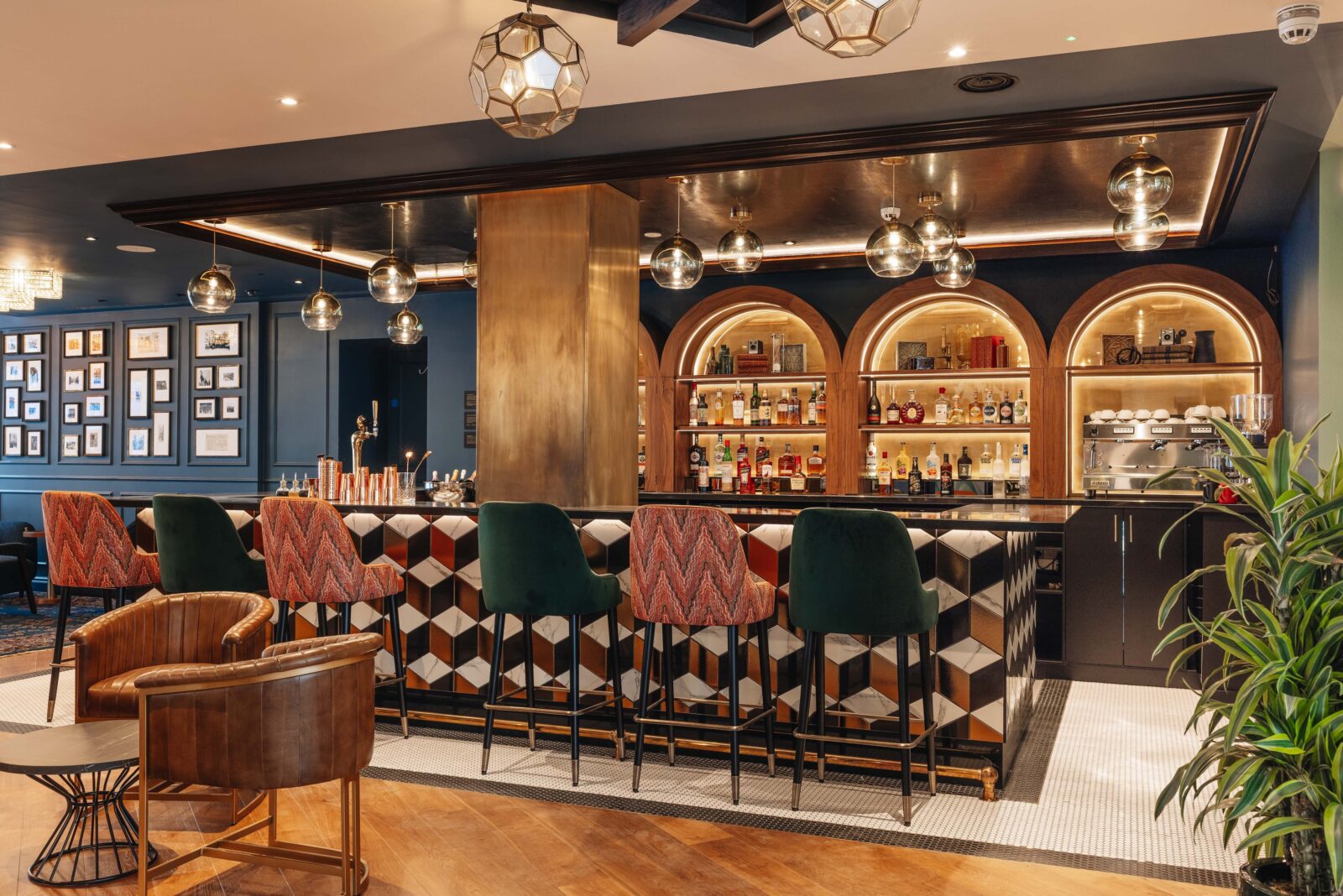 Sabini Bar