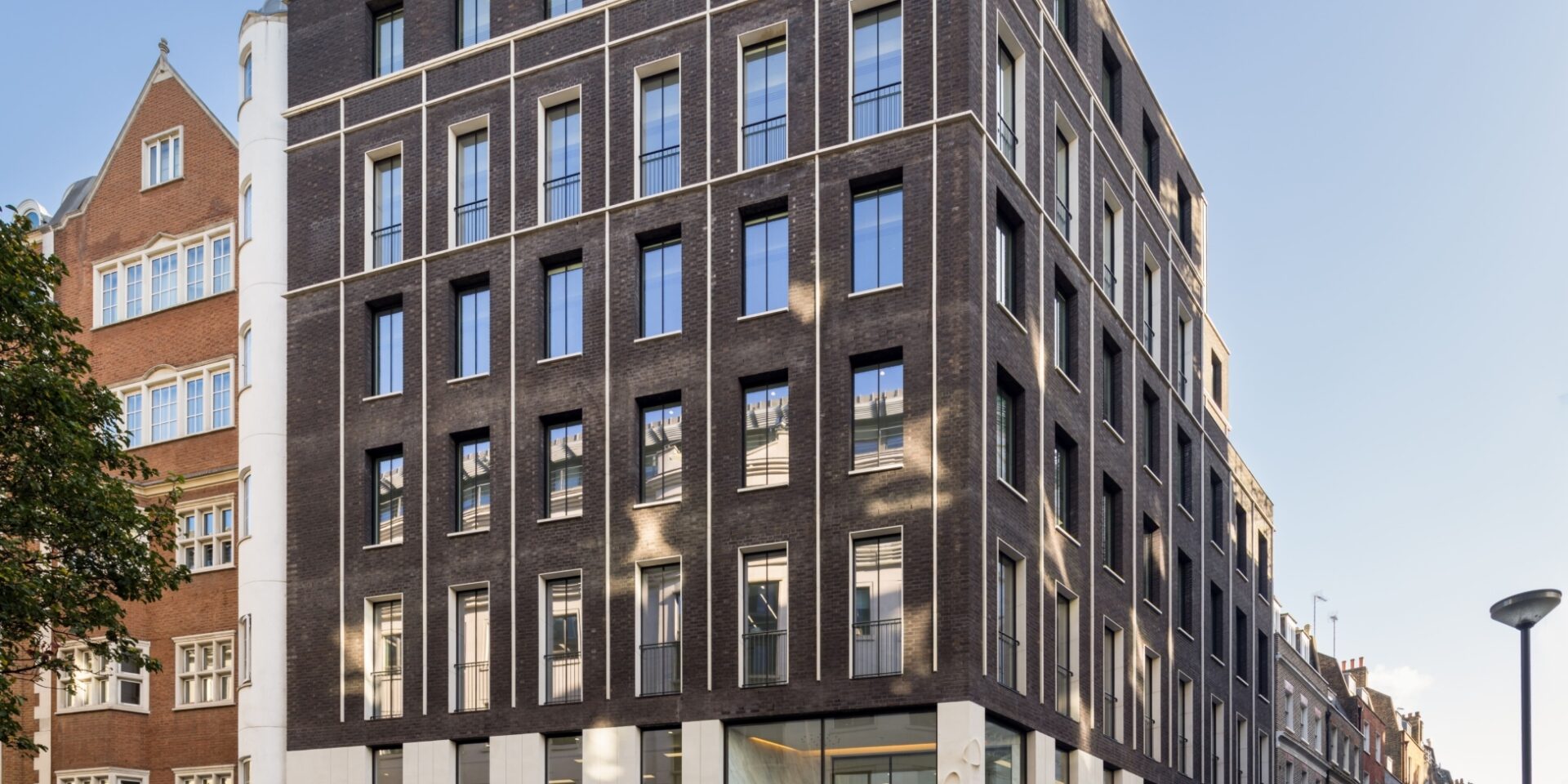 61 Curzon Street 007