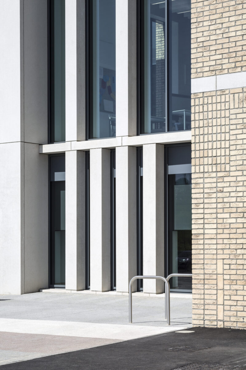 Garnock Campus Paul Zanre Image02