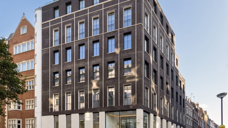61 Curzon Street 007