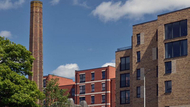 Linen Quarter image01